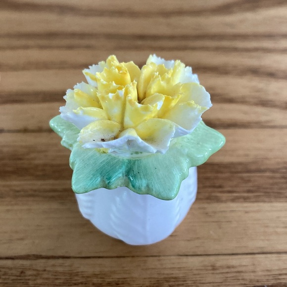 Beautiful vintage salt & pepper shakers - Picture 5 of 6